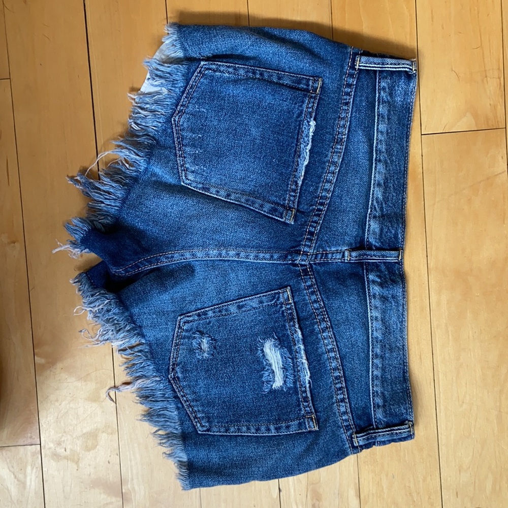 Free People Denim Shorts - Picture 5 of 6